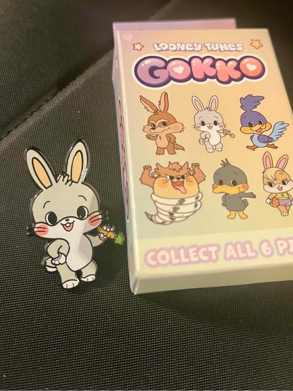 Gokko Looney Tunes Blind Box Pin - Bugs Bunny